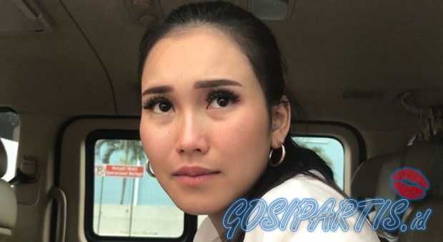 Kepada Pria Ini Ayu Ting Ting Berucap “Luv My Baby”
